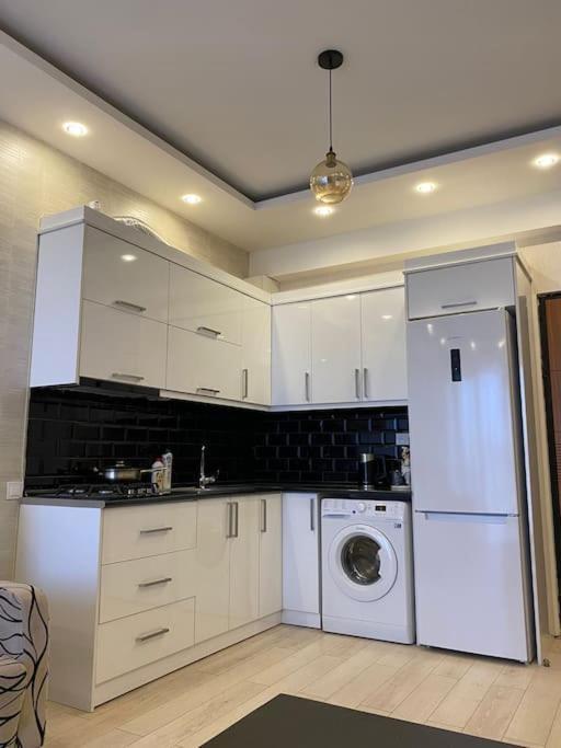 Apartment In The Center Tiflis Exterior foto